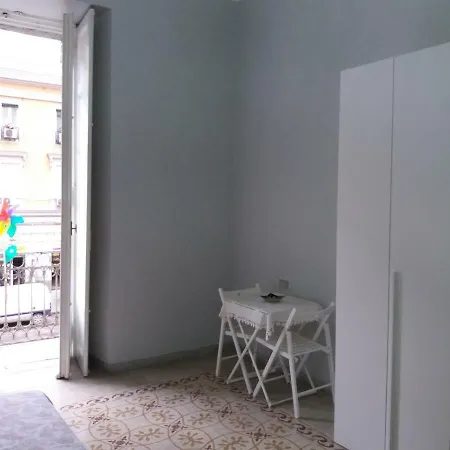 Bed & Breakfast Novara 43 Napels